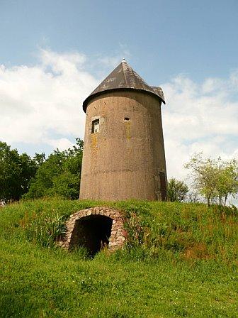 Moulin de l'Acheneau N 1 - St Paul en Pareds, derrire