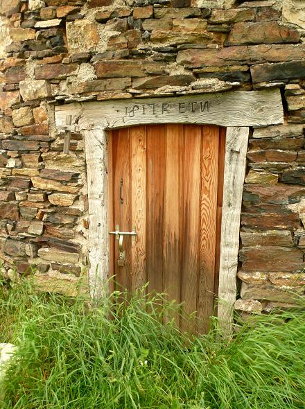 Porte du moulin de St Poncy