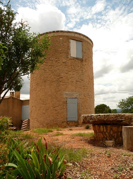 Un deuxime moulin de St Saturnin les Apt