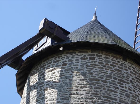 Toit du moulin de St Vaast la Hougue