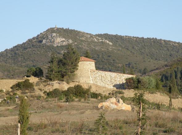 Un second ancien moulin  Villeneuve les Corbires