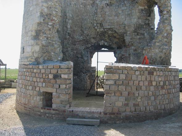 Base du moulin en pierres