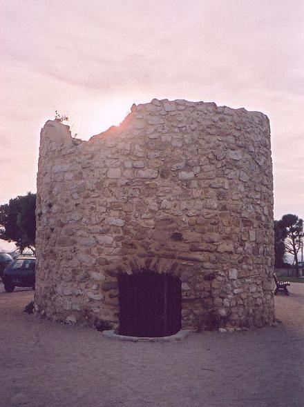 Ruine de moulin  Allauch - Esplanade des moulins