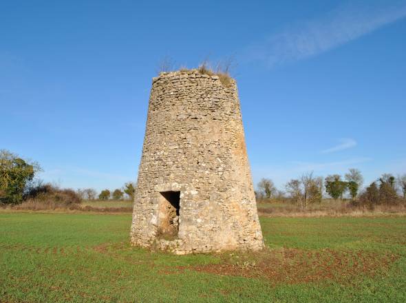 Un 2ème moulin à l'Est de Chiré en Montreuil