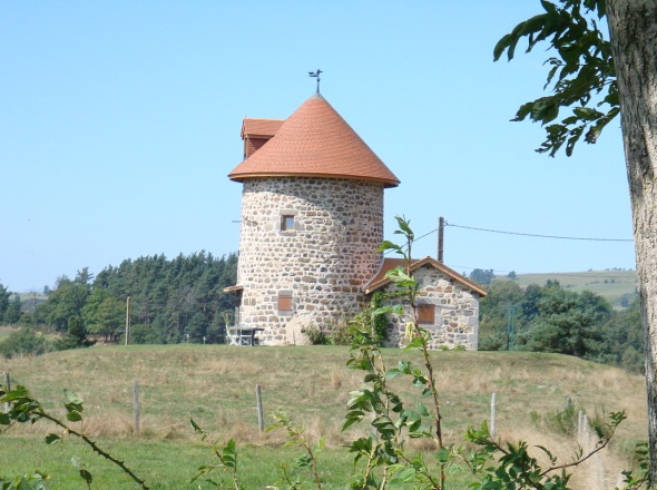 Le moulin des Gardettes restaur et transform en gte