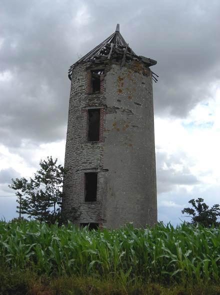 Moulin dsaffect au lieu dit Les Boisselires