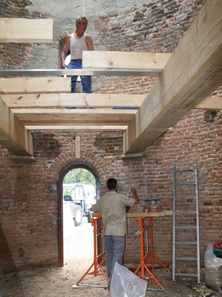 Int�rieur du moulin, en phase de r�novation