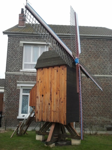 Moulin de la Villette, vu de c�t�