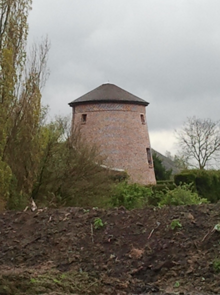 Ancien moulin  Dourges, autre vue
