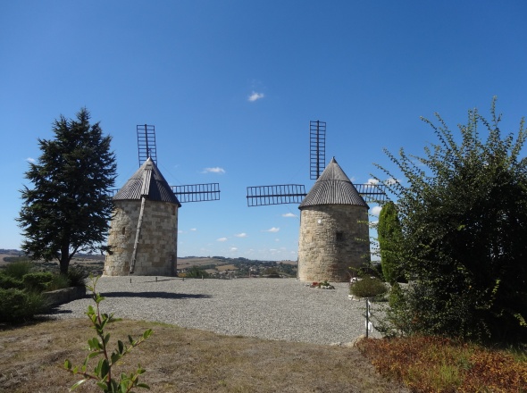 Les deux moulins de Lzat sur Lze rnovs