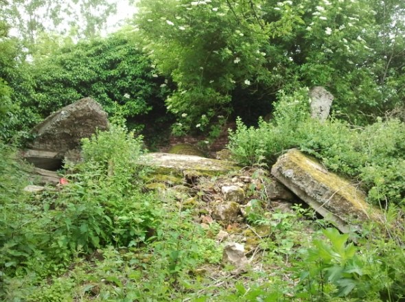 Restes d'un moulin � Mailly Maillet