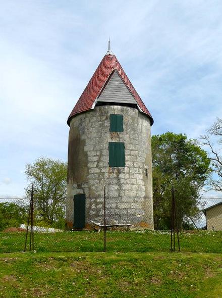 Moulin du cours Bellevue - Mortagne sur Gironde