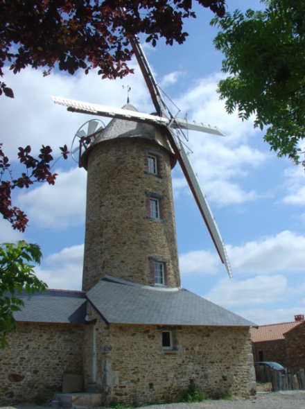 Le Moulin des Places aprs sa restauration