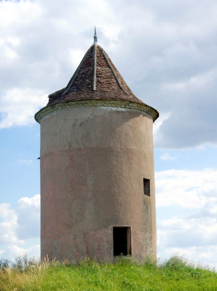 Ancien moulin à St Pierre de Caubel