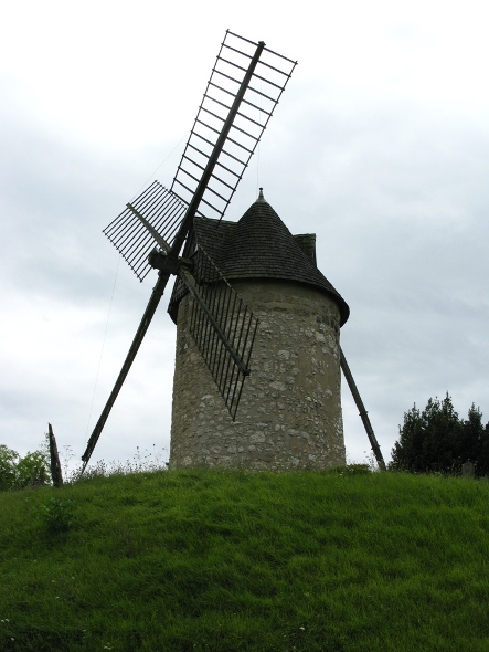 Moulin de Tourtrès, autre face