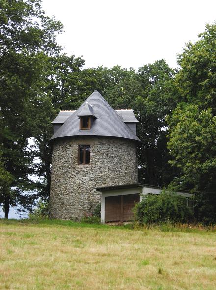 Ancien moulin  Val d'iz