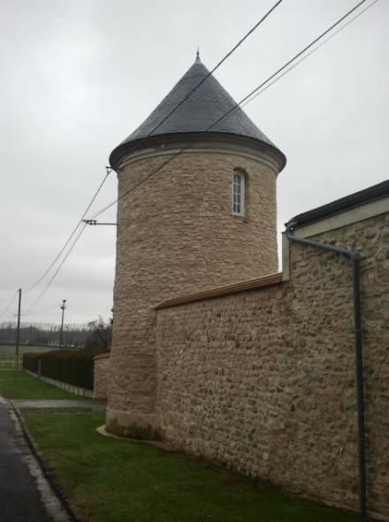 Le vieux moulin  Varreddes - autre vue